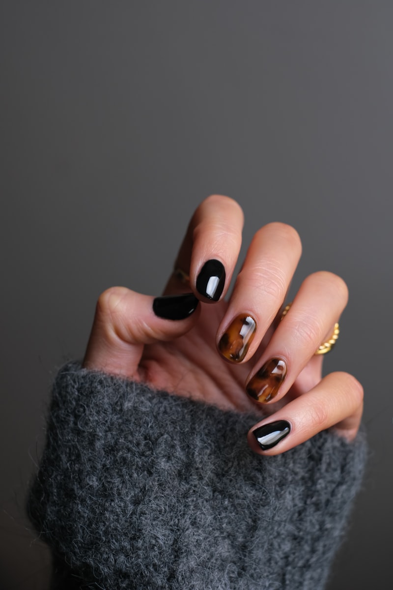 Elegant nail art design